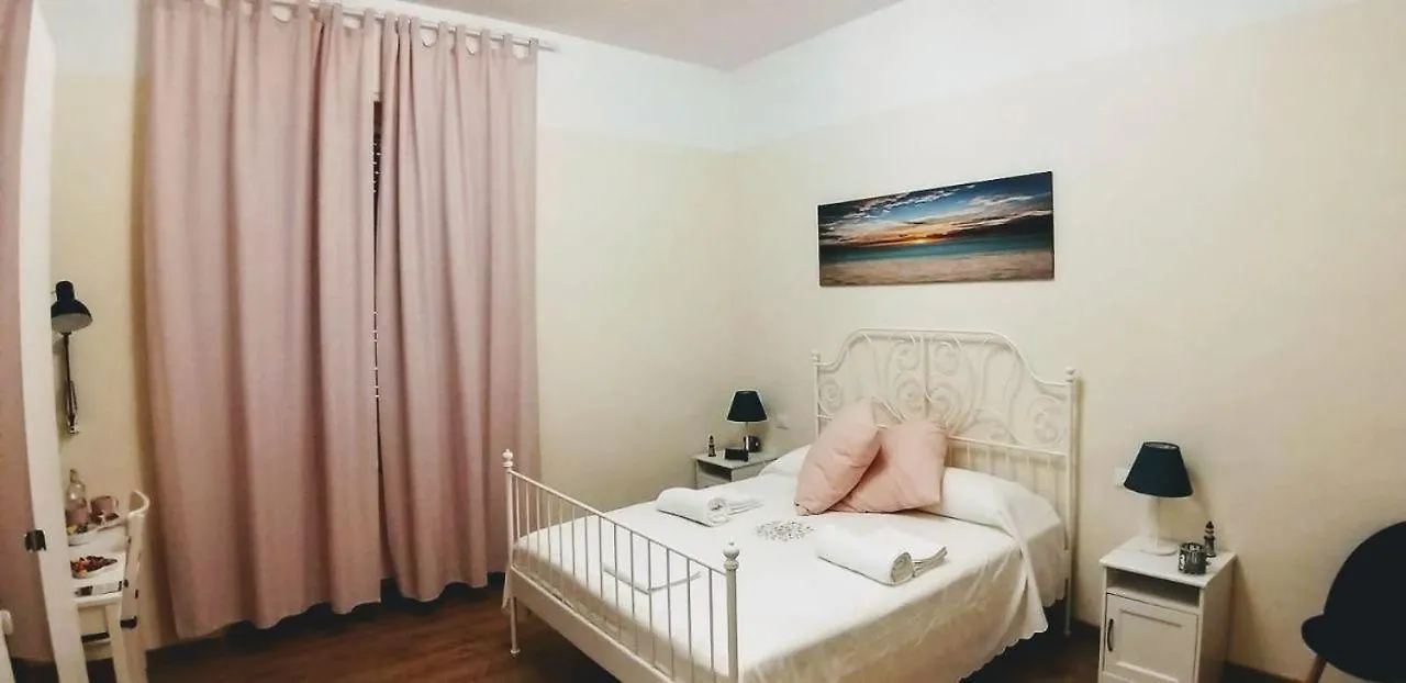 La Casa Dei Nonni Lägenhet Livorno