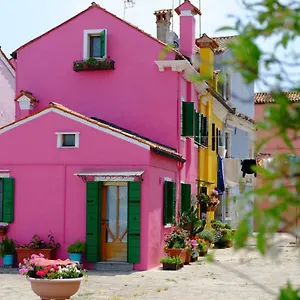 Night Galleria - Bed & Art In - The Pink House Dom wakacyjny Burano